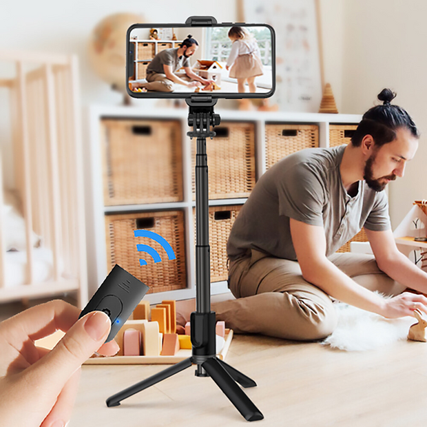 Black Portable Selfie Stick – Adjustable & Lightweight